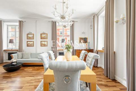 Wyjątkowy apartament w sercu Starego Miasta