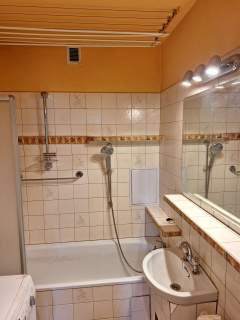 Sprzedam mieszkanie 3 pokojowe Legnica os.Piekary C