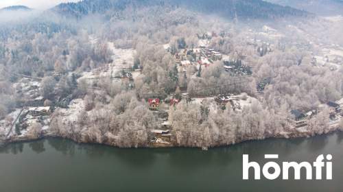 DOM NAD JEZIOREM ŻYWIECKIM