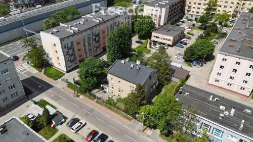 Budynek z potencjałem-mieszkania, gabinety, usługi