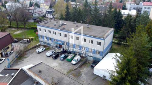 BUDYNEK BIUROWY W CENTRUM GORLIC, UL. BIECKA