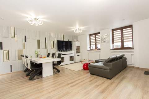 Mieszkanie- Trzesiecka 90m2/ poddasze do aranżacji