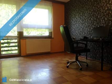 Przestrzenny dom w centrum Żywca z widokiem na góry