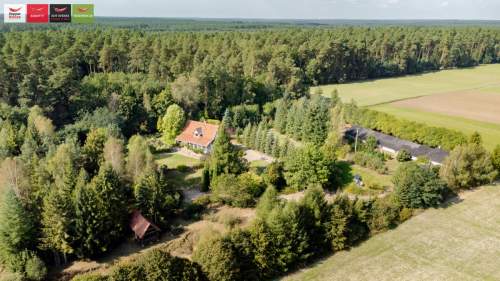 Urokliwy dom a la leśniczówka, 1,2 HA przy lesie