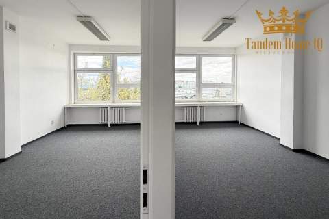 Na wynajem biuro 35,2m2 z częściami wspólnymi, Włochy, Jer
