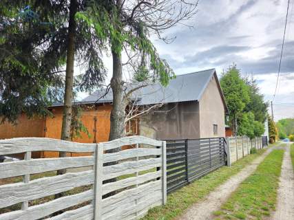 Dom 4 pokoje 11 ar Budynek gospodarczy 75 m 