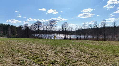 Piękna działka z linią brzegową jeziora Wygryny w Wygrynach