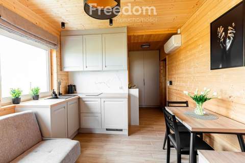 Budynek mieszkalny z 7 apartamentami, Mielno