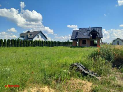 KROBIA DOM 158 M2 z garażem i dużą działką 1582 M2