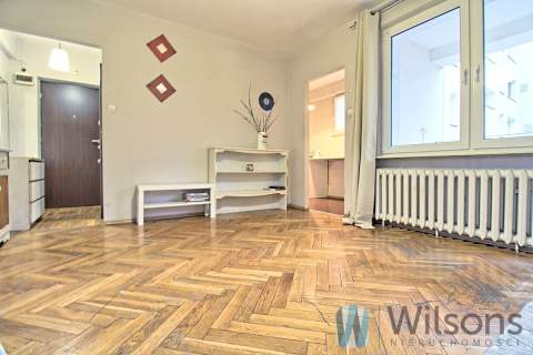 Pokój z oddzielną kuchnią na cichej Hożej. Centrum