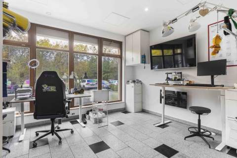 Lokal użytkowy Idzikowskiego 84m2 witryny