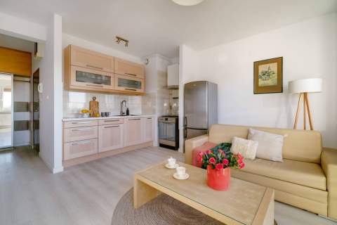 2 Pokoje Balkon Miejsce postojowe