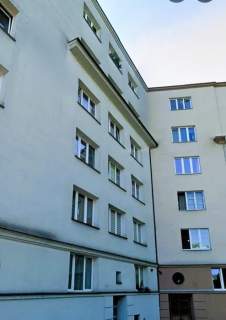 Dwu pokojowe z balkonem i piwnicą