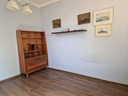 Dom parterowy 242m2, ogród, dwa garaże, wiata
