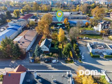 Budynek wolnostojący, ogród, prywatny parking