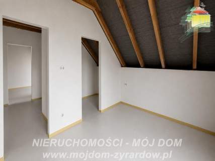 NOWOCZESNY DOM W ZABUDOWIE BLIŹNIACZEJ