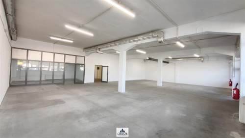 Lokal handlowo-magazynowy 268 m2 brama parking