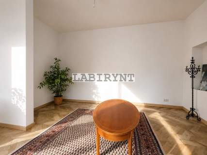 Lokal 100m2, 1. piętro, balkon, druga Aleja N.M.P.