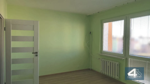 3 pokoje/ po remoncie/nowe drzwi