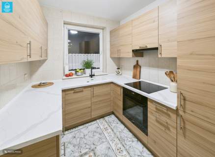 3 pokoje z balkonem świetna lokalizacja Gdynia