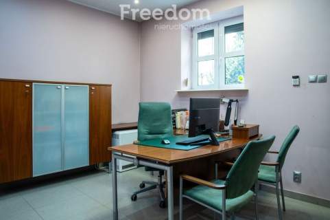 Lokal użytkowy na sprzedaż 61.5 m2