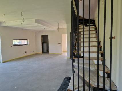 Dom bliźniak 125m2, garaż, ogród, media