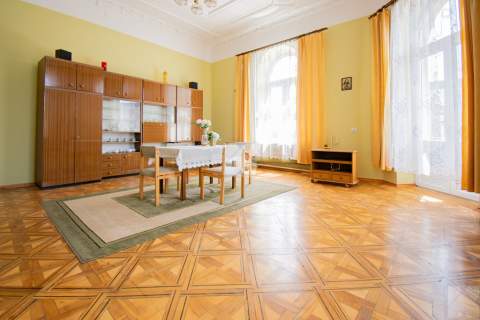PRESTIŻOWE MIESZKANIE W ZABYTKOWEJ KAMIENICY