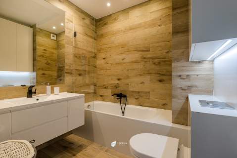 3 pokoje dwustronne duży balkon garaż