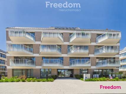 Nowoczesny apartament nad morzem w Sarbinowie.