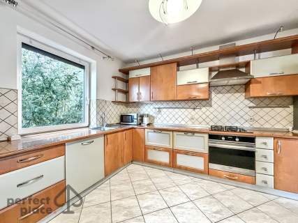 Dom wolnostojący 5 pok. Garaż 190 m2