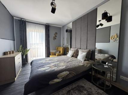Apartament z dużym tarasem, wyposażony