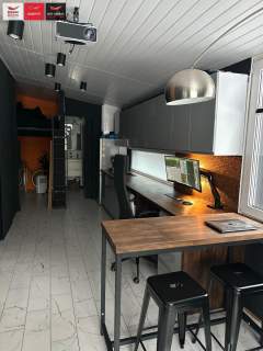Dom z linią brzegową w Warzenku