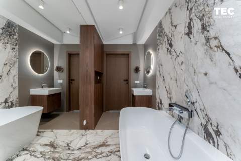 Dwupoziomowy apartament z widokiem na Wawel