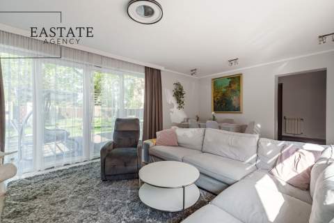 Dom wolnostojący z dużą działką 942 m Stare Włochy ul. Husars