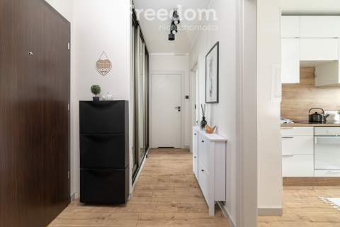 Nowy Horyzont I 2 pokoje I balkon I piwnica