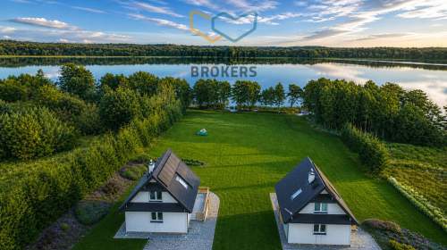 Dwa domy całoroczne z linią brzegową 95m 