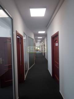 Skosy,widne,recepcja,dostęp24h,parking,winda