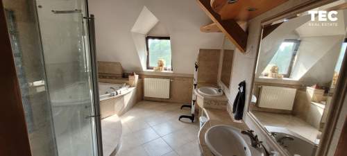 8 pok I 250m2 I 25ar I dwa garaże I balkon