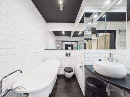 Wyjątkowe 54 m w centrum winda balkon.