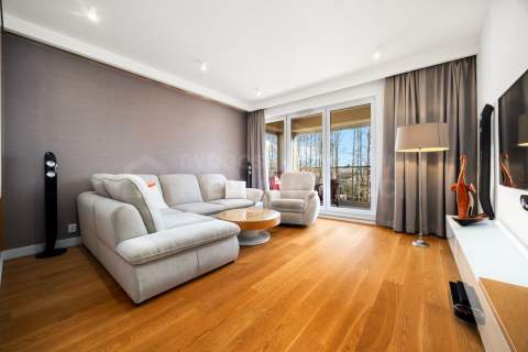 Apartament premium z ogrodem zimowym Niemcz