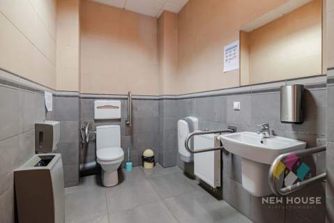 Obiekt do wynajęcia, parter 235,87 m2, m.postojowe