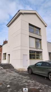 Lokal handlowy usługowy biurowy 150 m2 parking