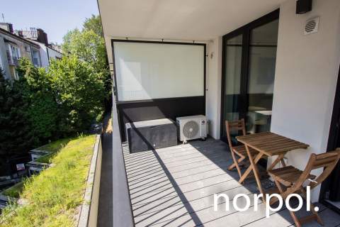 Nowoczesne mieszkanie z przestronnym balkonem / modern apartment