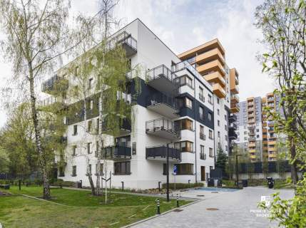 Komfortowe 2 pokojowe mieszkanie z ogródkiem.