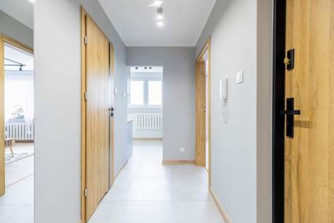 Mieszkanie o pow. 38.20m2, balkon, winda, Os. Dobrzec