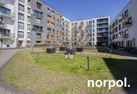 Nowoczesne mieszkanie z loggią i tarasem / Modern apartment with...