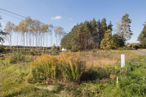 Działka budowlana z własnym stawem Kamińsko 3579m2