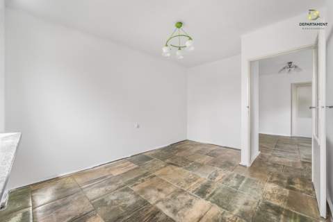 Przestronne M4 balkon