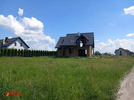 KROBIA DOM 158 M2 z garażem i dużą działką 1582 M2