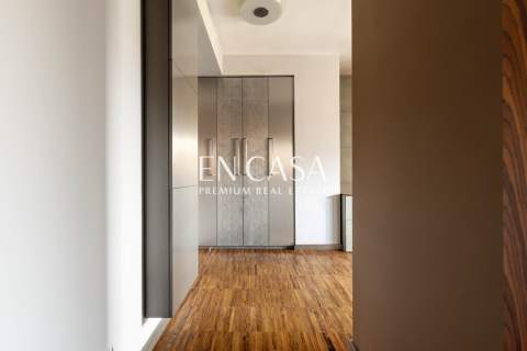 Praga Tower 65 m2 2 pokoje duży potencjał